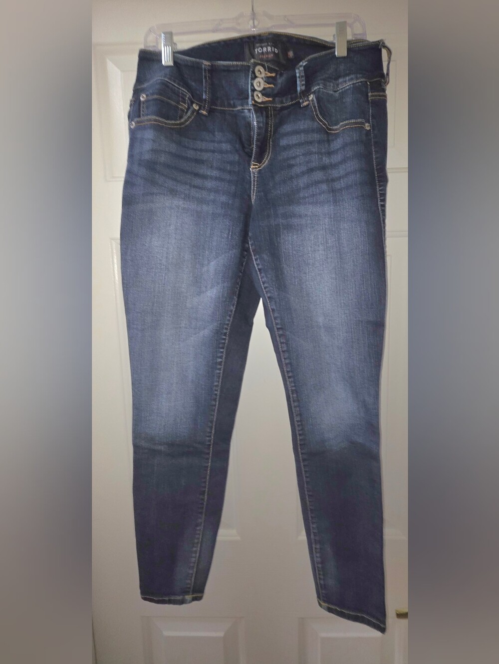 TORRID High Rise Skinny Jegging